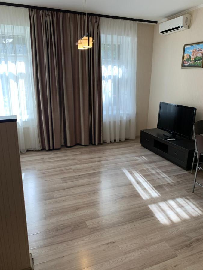 Excellent Apartment In The Center Of Odessa Εξωτερικό φωτογραφία