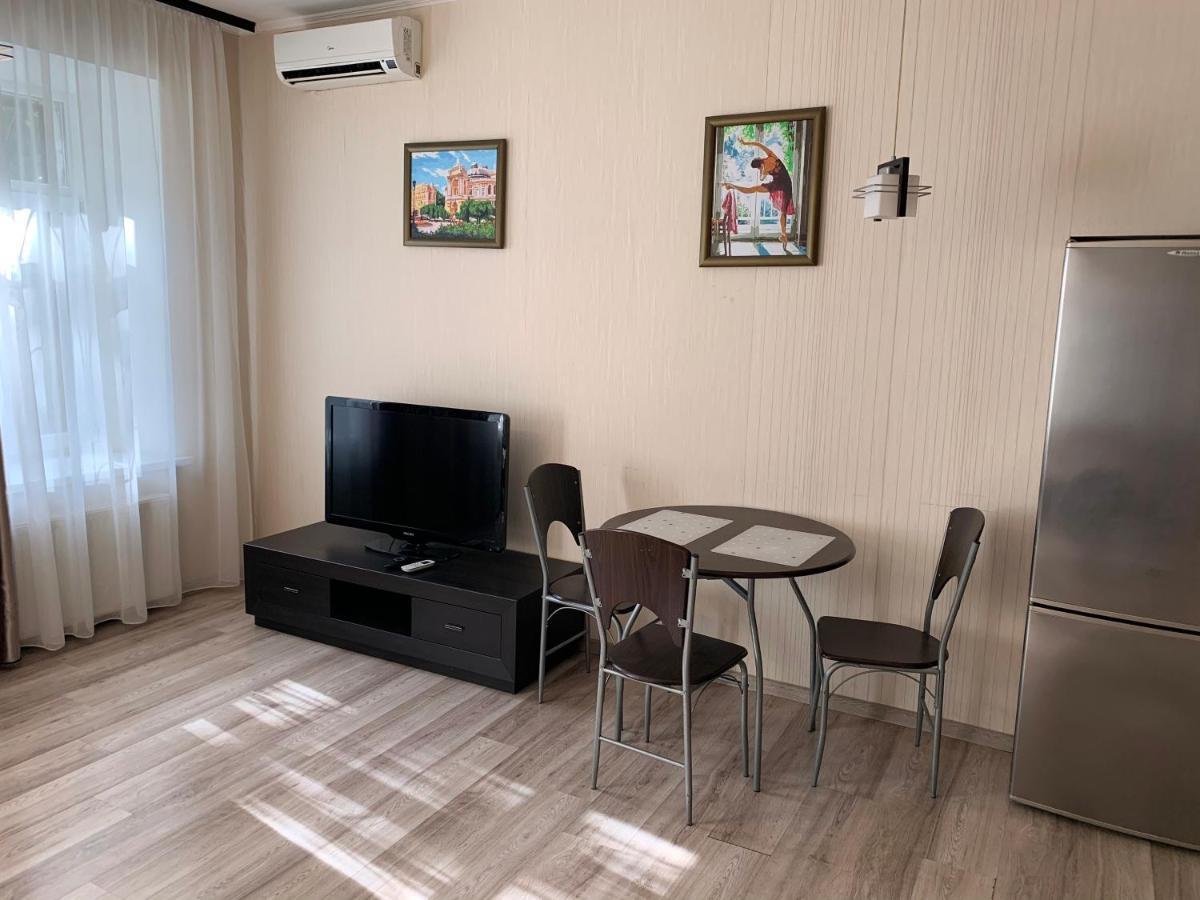 Excellent Apartment In The Center Of Odessa Εξωτερικό φωτογραφία